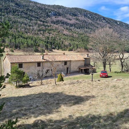 La Grande Maison Dans La Prairie Caille Экстерьер фото